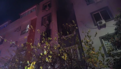 Antalyada apartman dairesinde çıkan yangın korkuttu