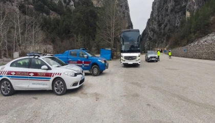 Burdurda 1 haftada 381 araç ve sürücüsüne idari ceza uygulandı