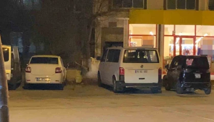 Burdurda şüpheli çanta fünye ile patlatıldı
