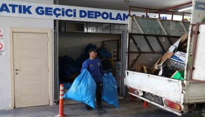 Büyükşehir son 3 yılda 32 ton tehlikeli atığı bertaraf etti