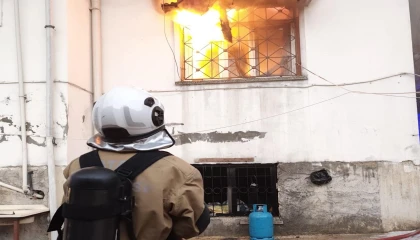 Defnede ev yangını