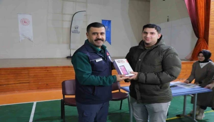 HBB'den Depremzede öğrencilere burs ve tablet desteği