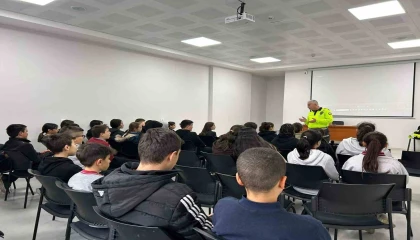 Eğirdirde 135 öğrenciye trafik güvenliği eğitimi verildi