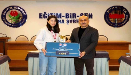 Eğitim-Bir-Senden ödüllü 2. Masa Tenisi Turnuvası: Adanada raketler dostluk için sallandı