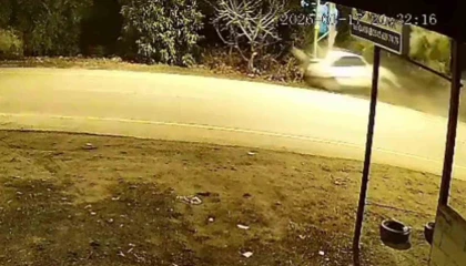 Elektrik direğine saplanan Fiat Tofaş 18 yaşındaki gence mezar oldu