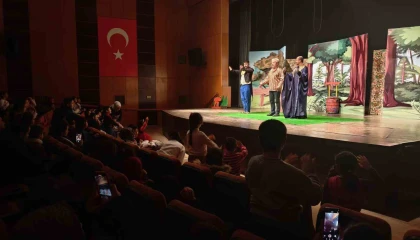 Kahramanmaraş Büyükşehirden miniklere sanat dolu dakikalar