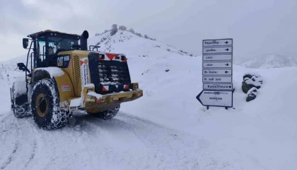 Kahramanmaraşın kuzey ilçelerinde kar mesaisi