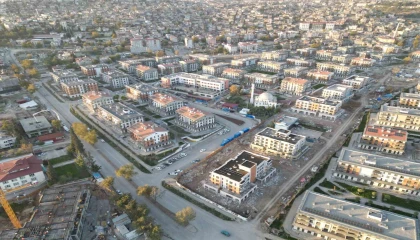 Kahramanmaraşta aynı açıdan çekilen görüntüler dönüşümü gözler önüne serdi