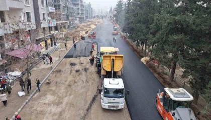 Kahramanmaraşta Azerbaycan Bulvarına asfalt çalışması