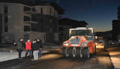 Kahramanmaraşta büyükşehirden asfalt atağı