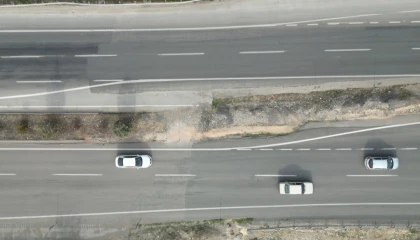 Kahramanmaraşta depremde 7 metre kayan yol dikkat çekiyor