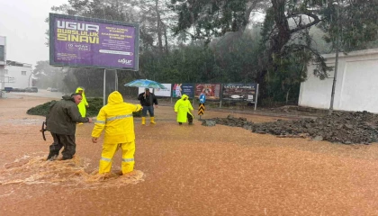Kemerde su baskınlarıyla mücadele