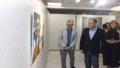 Mersinde Cumhuriyetin 102. yılına özel resim sergisi