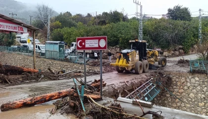 Mersinde selin izleri silinmeye çalışılıyor