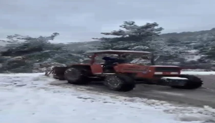 Osmaniyede kapanan köy yollarını muhtar kendi imkanlarıyla açıyor