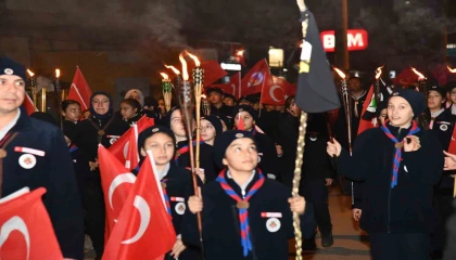 Osmaniyenin kurtuluşu fener alayıyla kutlandı