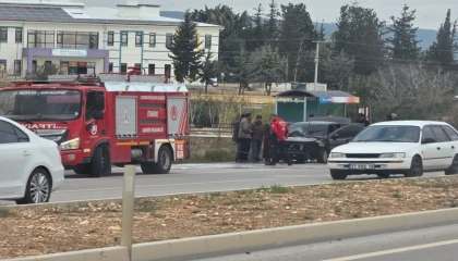 Otomobil alev alev yandı