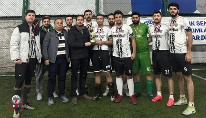 SAĞLIK ÇALIŞANLARI SAHADA YARIŞTI