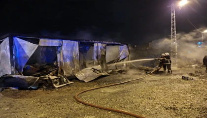 Samandağda konteyner yangını