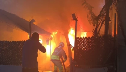 Samandağda konteyner yangını