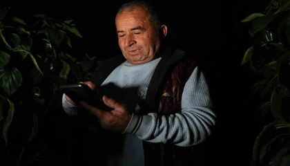 Seralarda dona karşı sıcaklıklar cep telefonundan anlık takip ediliyor