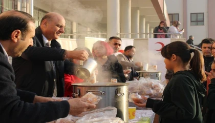 Tarsusta öğrencilerle Devletin eli sofranın bereketi buluşması