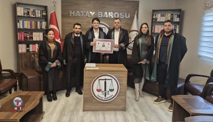 ÜNAL AVUKATLIK CÜBBESİNİ GİYDİ