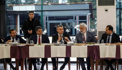 Vali Toros: Mersin, potansiyeli ve gücüyle çok kıymetli bir şehir