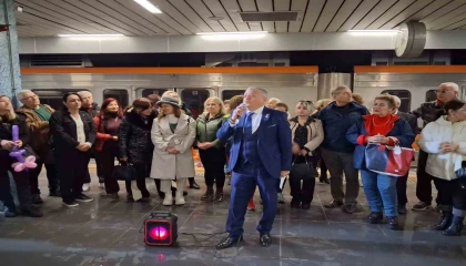 Adanada 93 yazar ve şair Dünya Öykü Günü ve Sevgililer Gününü bir arada kutladı