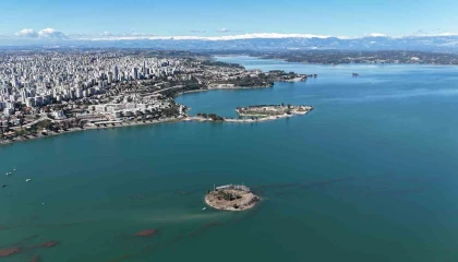 Adanada gölde su seviyesi yükseldi, Sevgi Adası yolu kayboldu