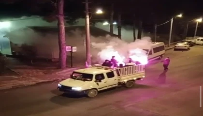 Adanada ilk sahurda meşaleli davul şovu