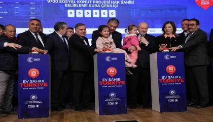 Adanada Yüzyılın Konut Projesinin kuraları çekildi