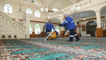 Akdenizde camilerde Ramazan hazırlığı