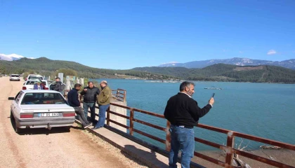 Alakır Barajı 3 yıl aradan sonra doldu taştı, üretici bayram etti