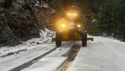 Alanya kırsalında ekiplerin kış mesaisi sürüyor