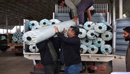 Antalya Büyükşehirden hortum ve yağıştan zarar gören çiftçilere destek