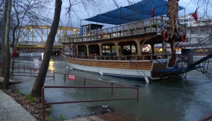 Barajlardan bırakılan su Manavgat Irmağındaki su seviyesini yükseltti