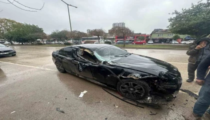 BMW ile ölümden döndü, milyonluk otomobil hava yastığı açmadı