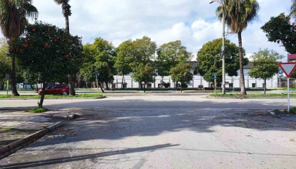 Bulvarda sürekli kaza olmasına esnaf isyan etti