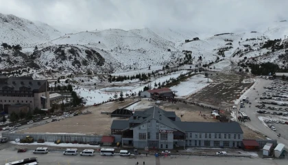 Davraz Kayak Merkezi olumsuz hava nedeniyle bugünlüğüne kapatıldı