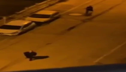 İki grup arasındaki tüfekli kavga kamerada