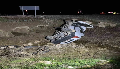 Ispartada otomobil şarampole yuvarlandı: 5 yaralı