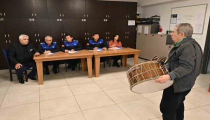 Ispartalıları 45 mahallede 70 davulcu sahura kaldıracak