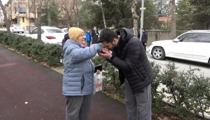 Ispartaya gezmeye geldi bulduğu cüzdanla insanlık dersi verdi