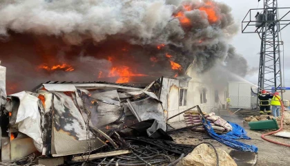 Konteyner yatakhane alevlere teslim oldu