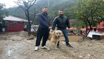 Köpeğini sel sularından kurtaran sahibi o anları anlattı