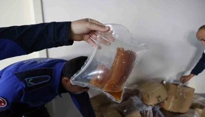 Menşei belirsiz 100 kilogramlık kabak tatlısı imha edildi