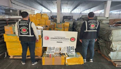 Mersinde 1,5 milyar lira değerinde 116 bin kaçak kol saati ele geçirildi