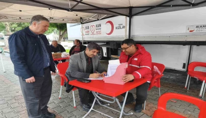 Mersinde din görevlilerinden Ramazan öncesi kan bağışı