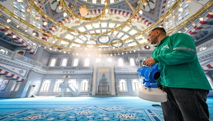 Mersinin 13 ilçesinde ibadethaneler Ramazana hazırlanıyor